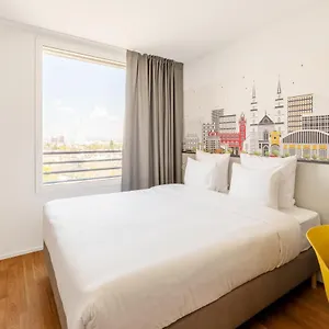B&B Hotel Basel מלון בזל