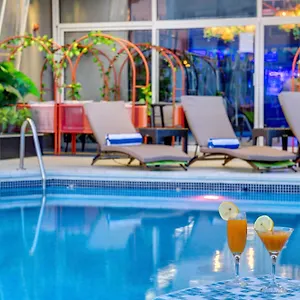 Otel Howard Johnson Plaza By Wyndham Deira, Dubai